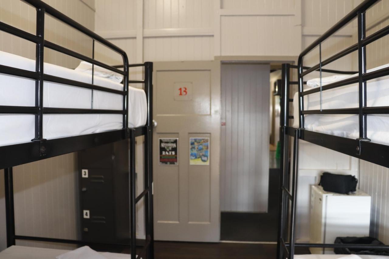 The Jack Backpackers Hostel Κερνς Εξωτερικό φωτογραφία