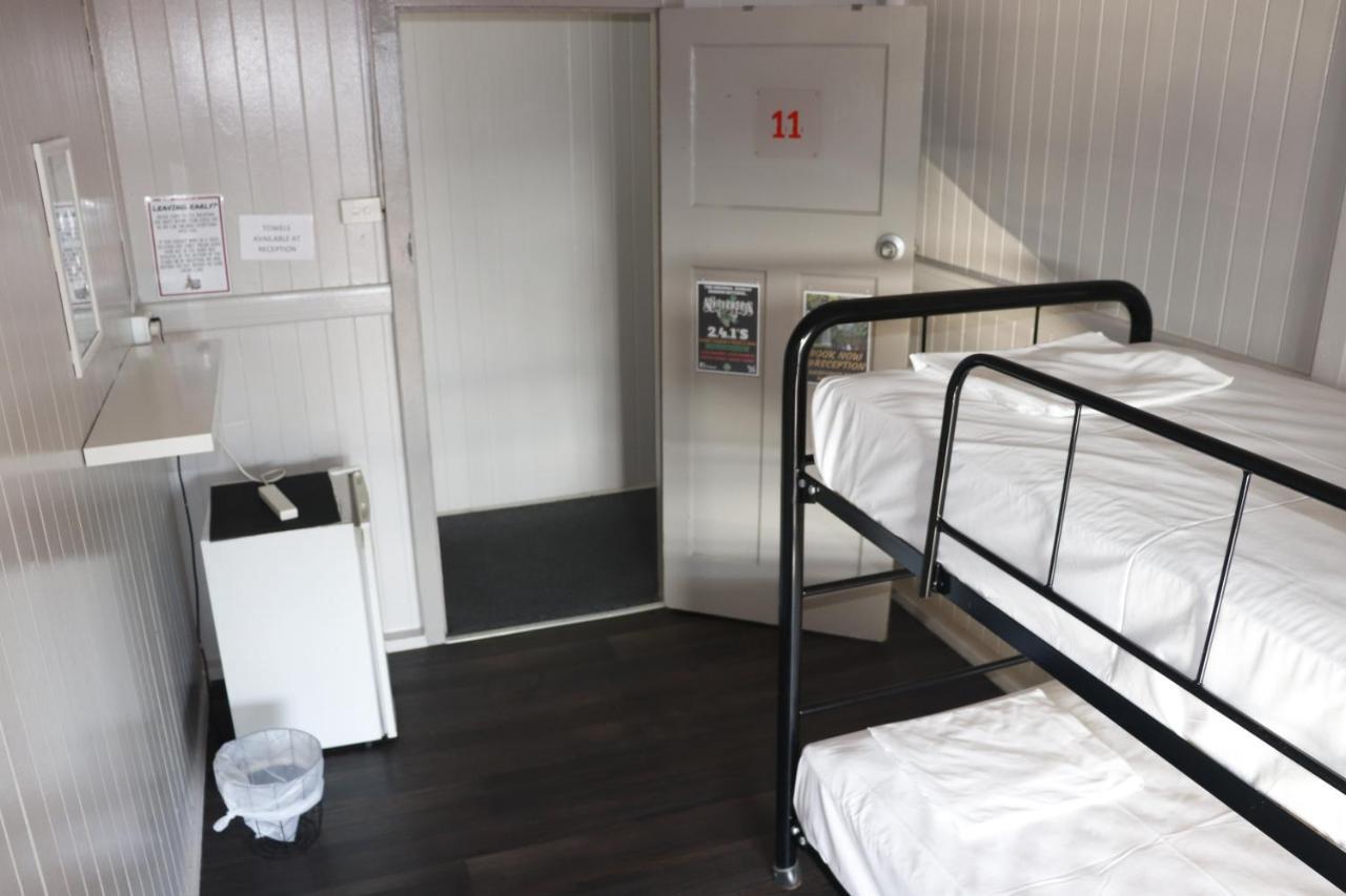 The Jack Backpackers Hostel Κερνς Εξωτερικό φωτογραφία