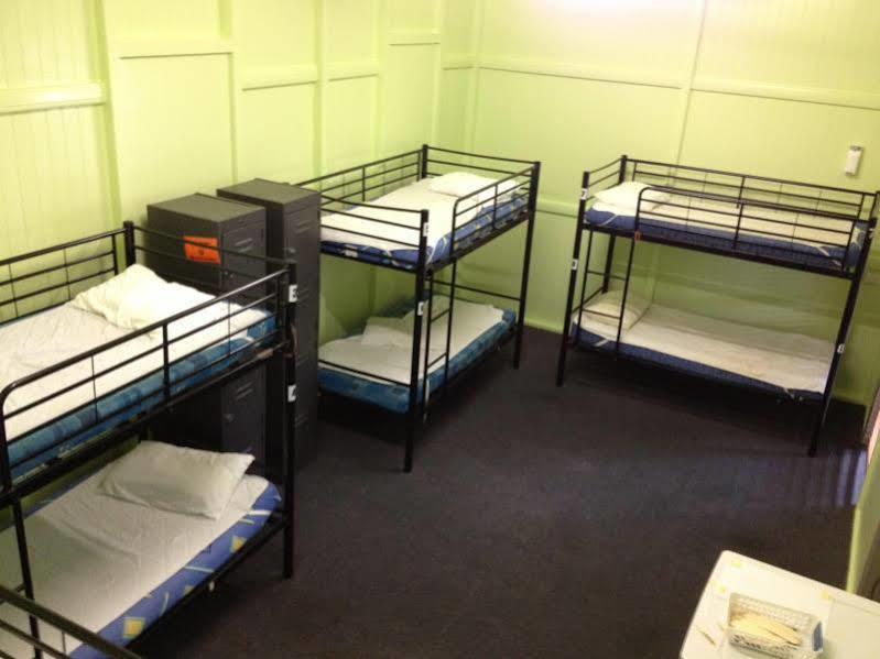 The Jack Backpackers Hostel Κερνς Εξωτερικό φωτογραφία
