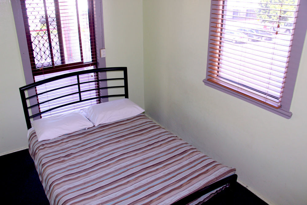 The Jack Backpackers Hostel Κερνς Εξωτερικό φωτογραφία