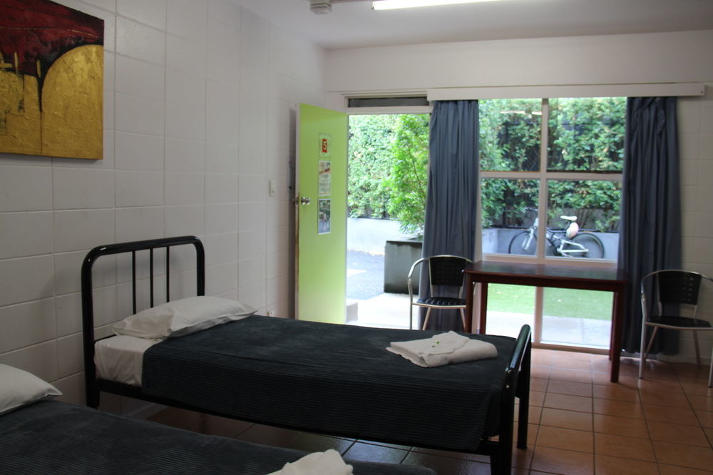 The Jack Backpackers Hostel Κερνς Εξωτερικό φωτογραφία