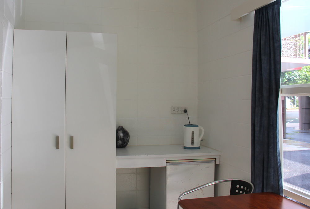 The Jack Backpackers Hostel Κερνς Εξωτερικό φωτογραφία
