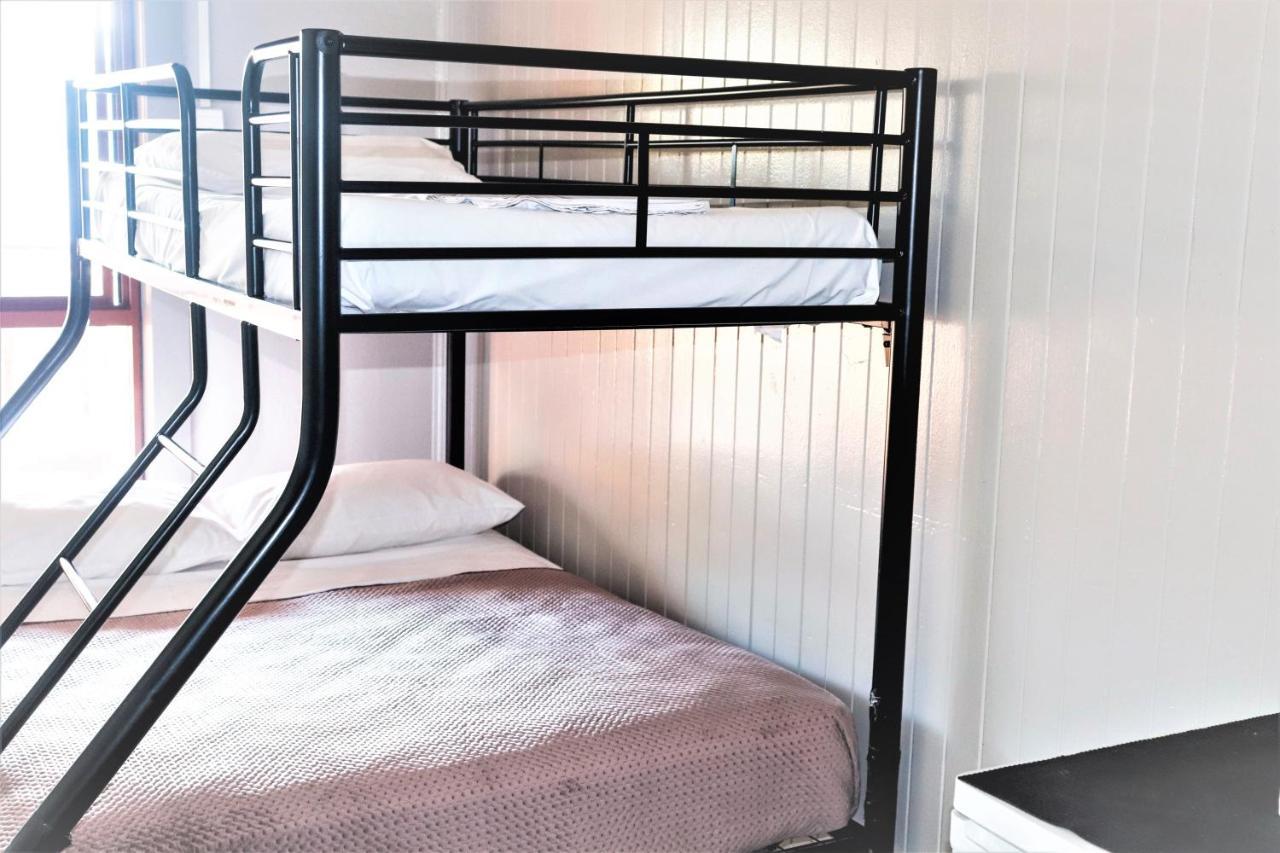 The Jack Backpackers Hostel Κερνς Εξωτερικό φωτογραφία